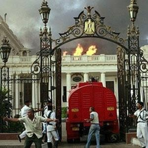 ساختمان تاریخی مجلس شورای مصر در آتش سوخت